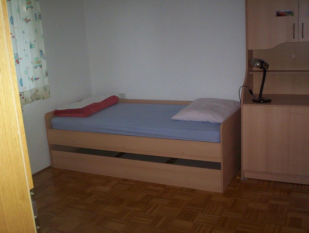 Apartmaji Neja Apartment ไพราน ภายนอก รูปภาพ